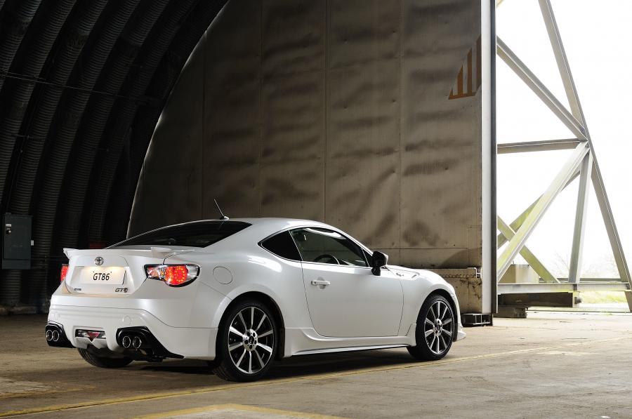  Toyota GT 86 by TRD 2013 года  (фото 5 из 6)